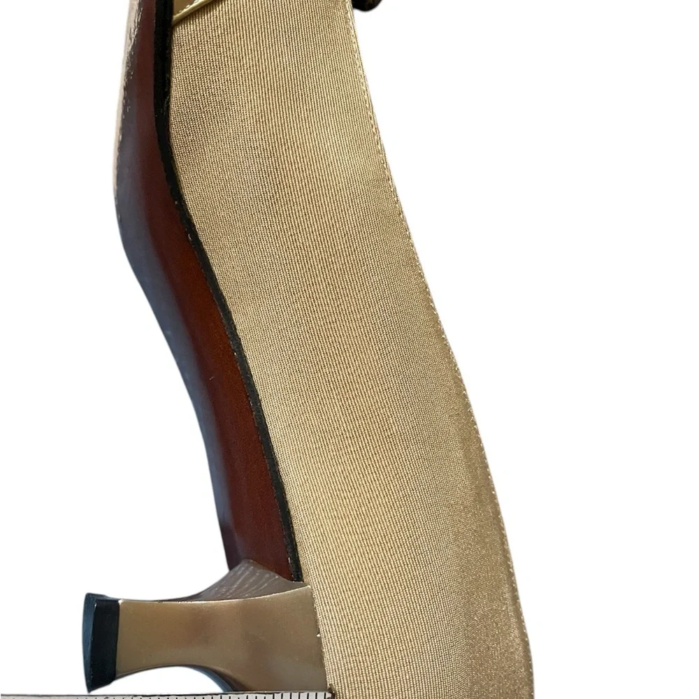 Stuart Weitzman beige Gold shimmer kitten Heels pointed toe pump